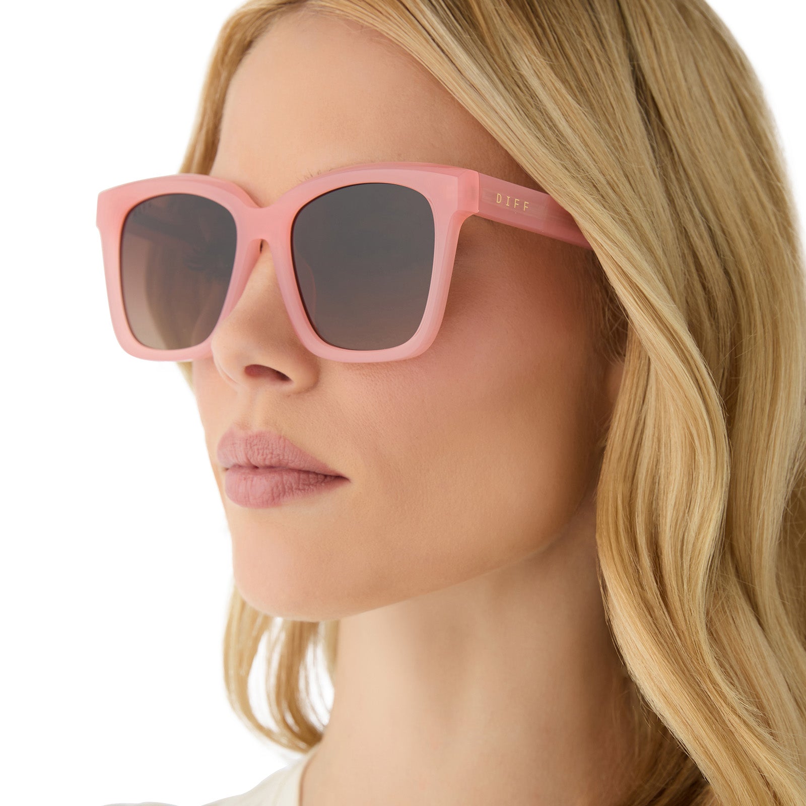 MEREDITH - PEACH + BROWN GRADIENT + POLARIZED SUNGLASSES